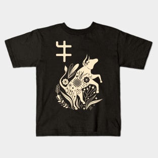 Born in Year of the Ox - Chinese Astrology - Bull Zodiac Sign Kids T-Shirt